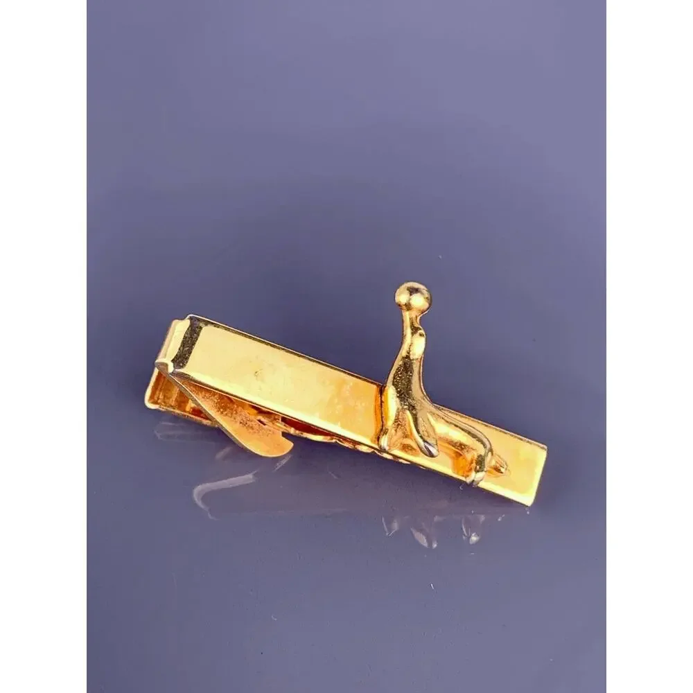Unbranded vintage seal